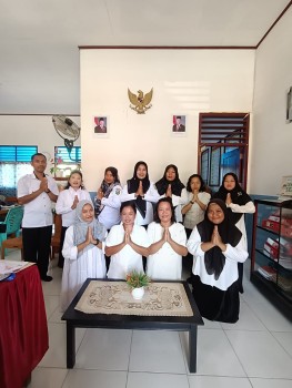 Hari pertama masuk sekolah setelah libur